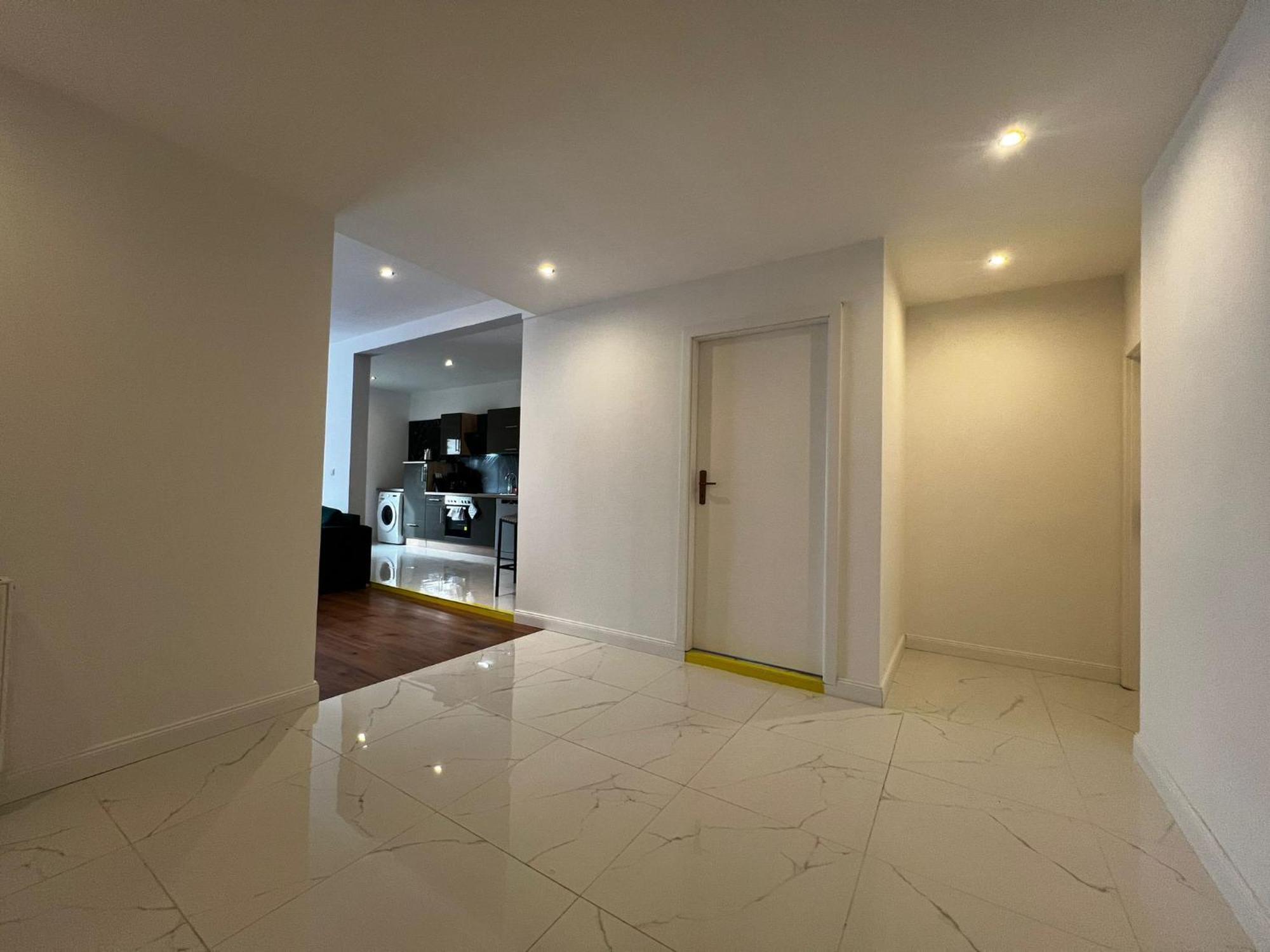 105 Quadratmeter Apartment, Parkplatz, Kinderfreundlich, 6 Personen, Wifi, Vollausgestattete Kueche, Crimmitschau Exteriör bild