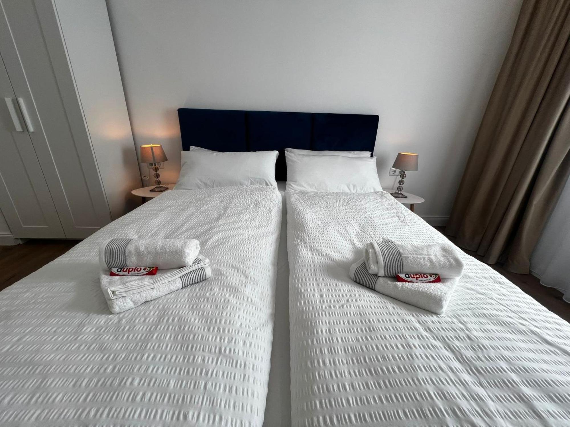 105 Quadratmeter Apartment, Parkplatz, Kinderfreundlich, 6 Personen, Wifi, Vollausgestattete Kueche, Crimmitschau Exteriör bild
